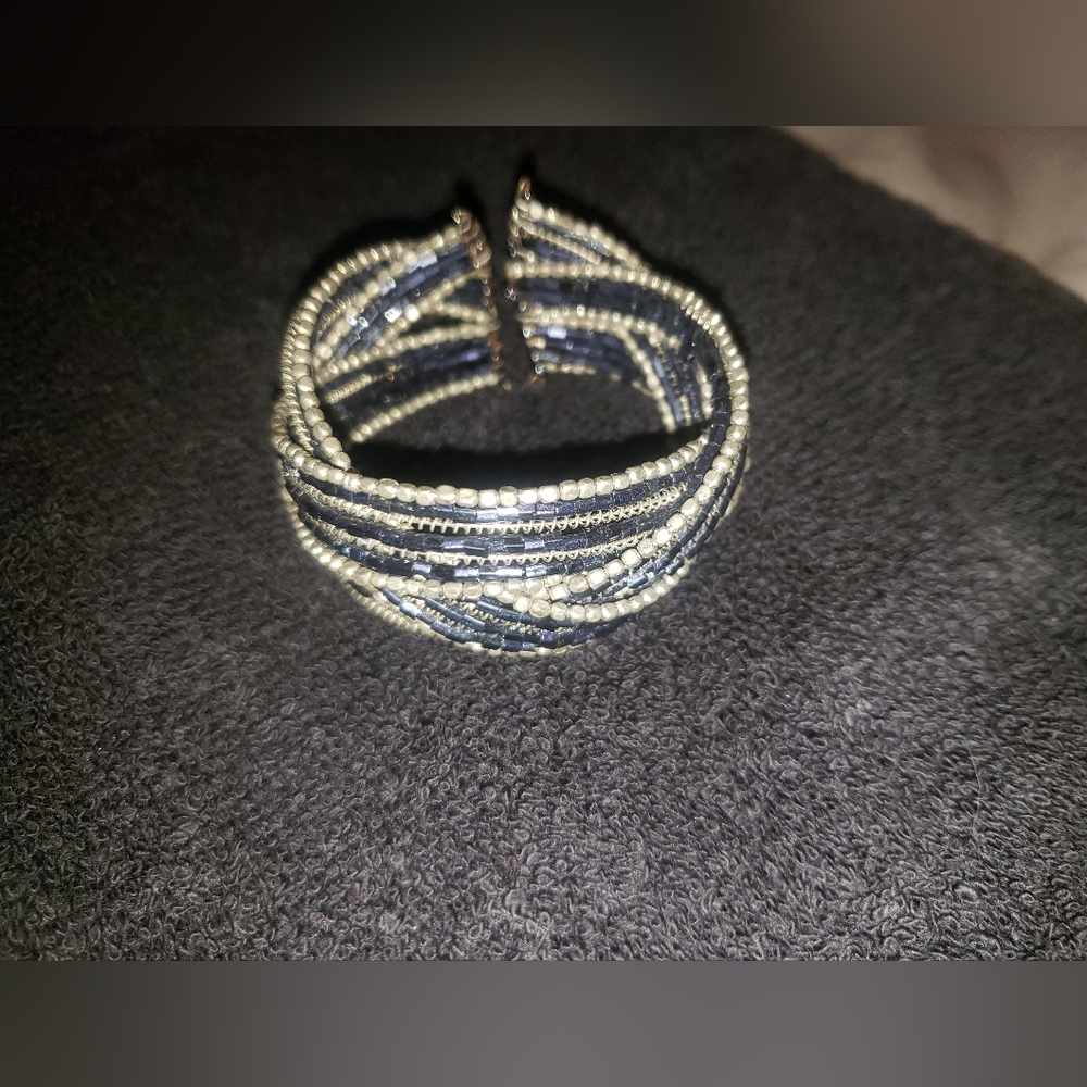 Beaded criss cross bracelet